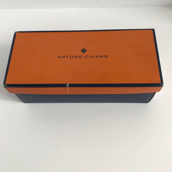 Arturo Chiang Black Leather with Grey Studs Flats - Picture 13 of 14